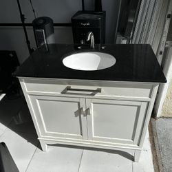 Bathroom Vanity With Mirror 