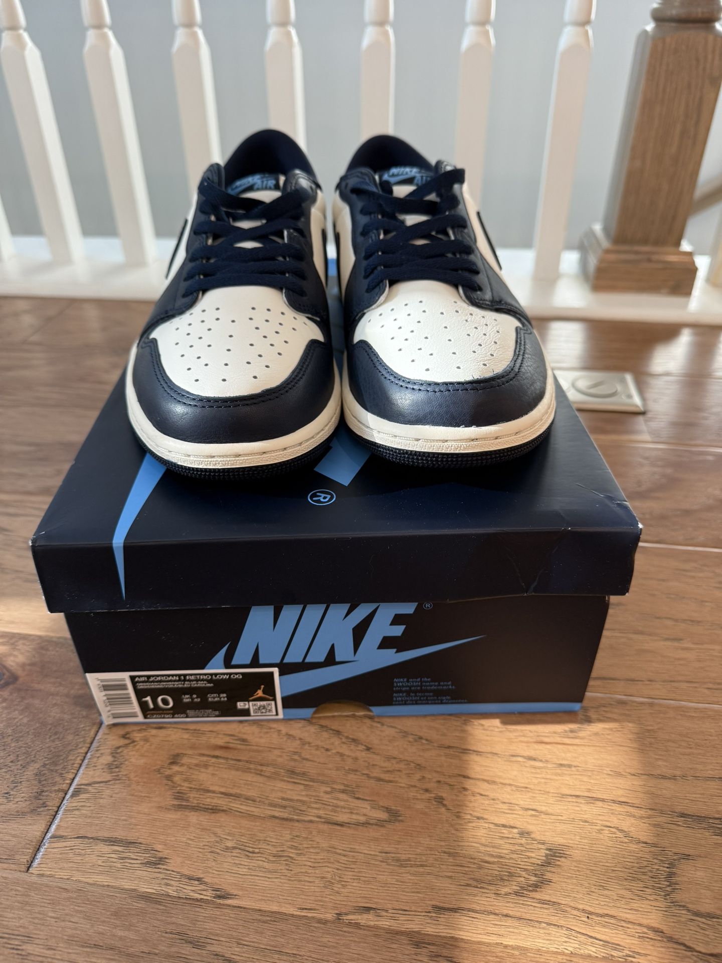 Air Jordan 1 Retro Low OG Obsidian UNC Sz 10