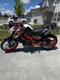 2016 KTM Duke 390