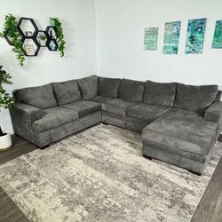 Big Gray Sectional Couch (Can Deliver) 
