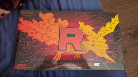 POKEMON TEAM ROCKET'S MOLTRES EX ULTRA PREMIUM COLLECTION BOX