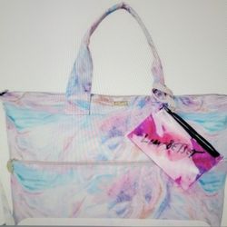 SALE :) ++Luv Betsey Johnson Large Weekender Bag NWT With Logo & Pouch-Marble Pink Swirls++