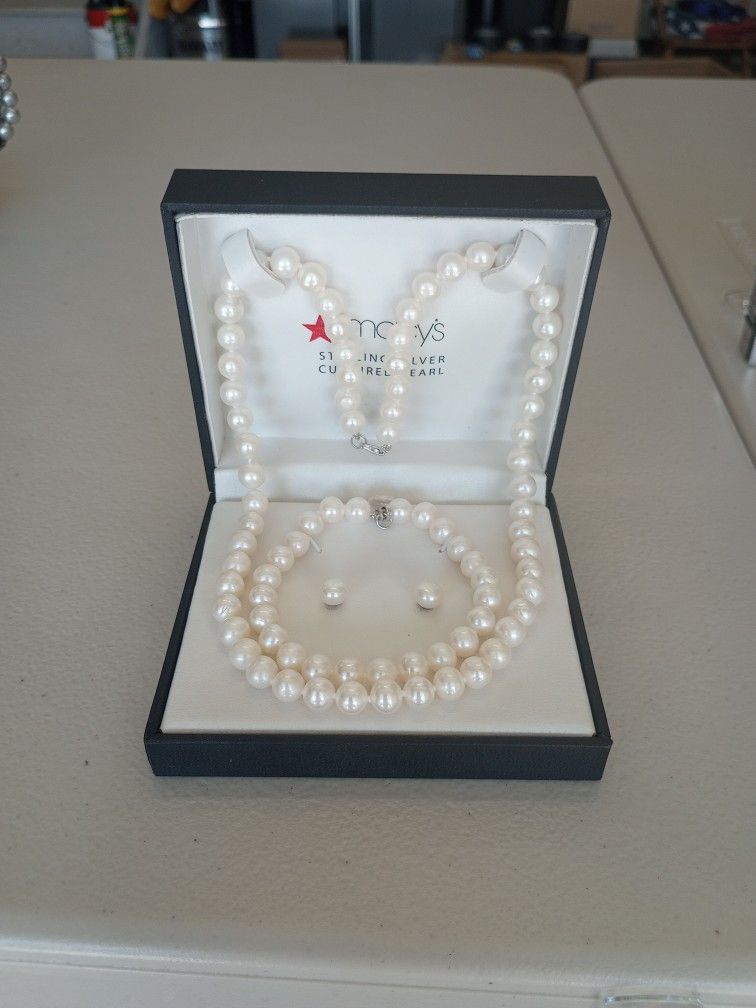 Sterling Silver Cultured Pearl Set