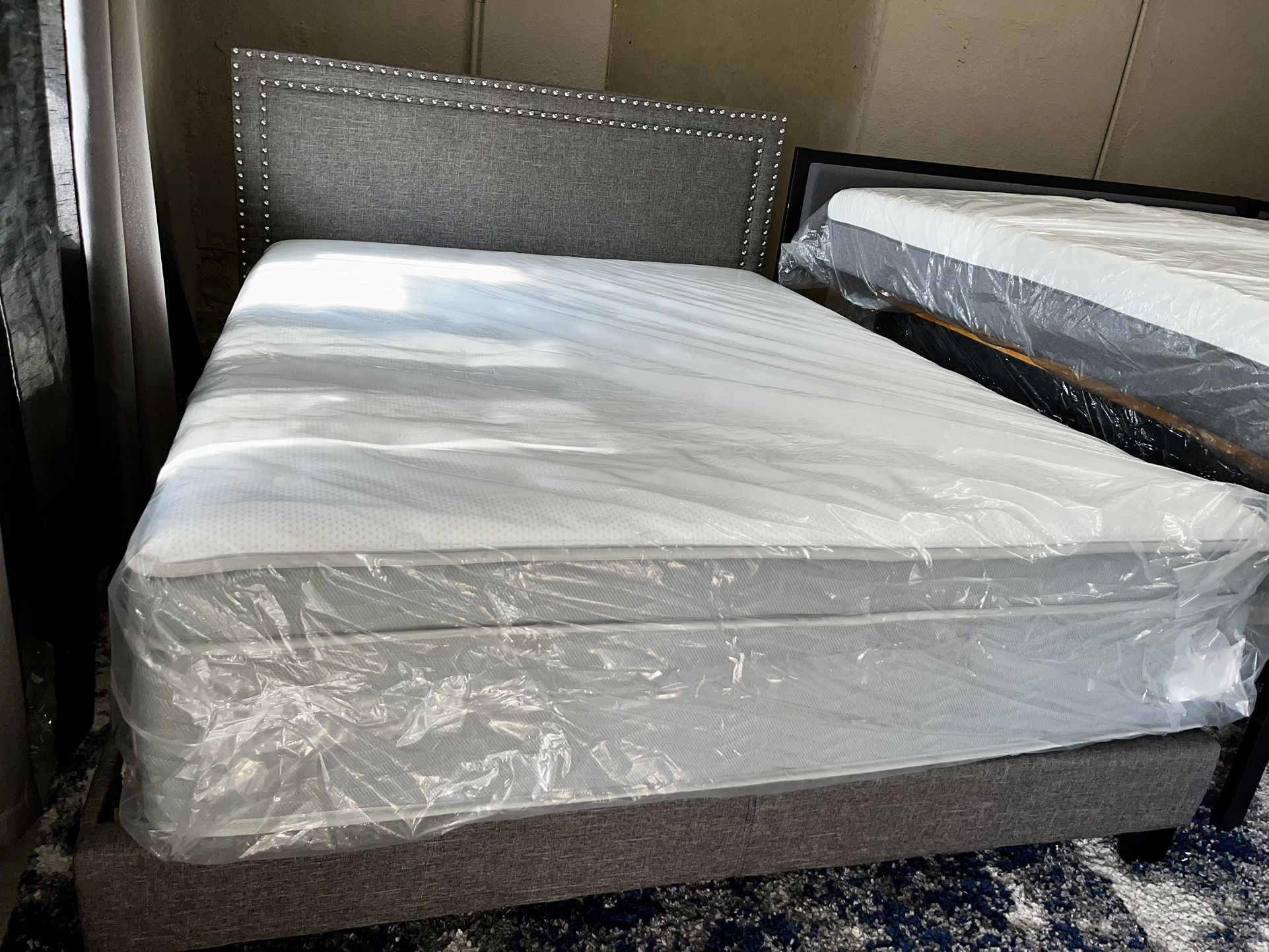 Brand New 14” Inch Queen Size Cool Gel Hybrid Mattress