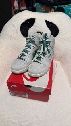 Nike Dunk HI SE (GS) light bone/green noise 7y