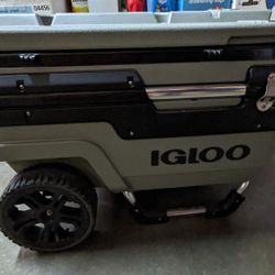 Igloo Trailmate 70qt Cooler