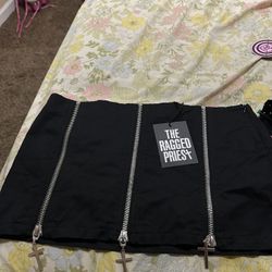 RAGGED PRIEST SKIRT(PICKUP IN BAKERSFIELD ONLY)