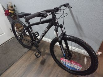 Ozark Tral Bike Aluminum 27.5 8 Speed Mont Sports New Ready To Ride good condition