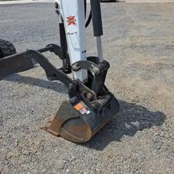 2017 Bobcat E35 Mini Excavator — $29,500 (A Price No One Can Beat / Hydraulic Thumb / Excellent Condition) 