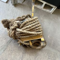 #2 Roofmaster Roofing Ladder Long Handle Hoisting Wheel With Rope 