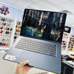 MacBook Air 15 Inch M4 2025 16GB Ram 256gb 