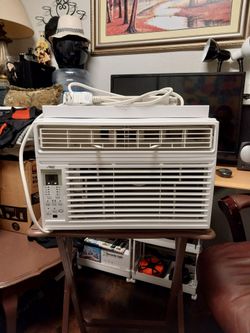 ARTIC KING 8,000 BTU WINDOW AIR CONDITIONER