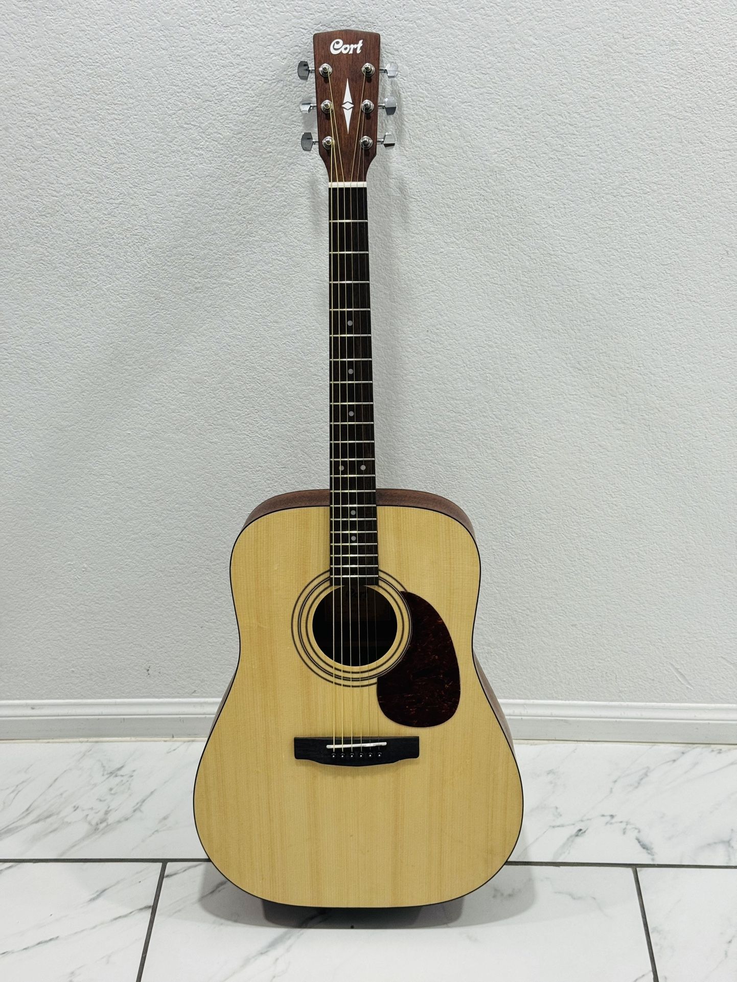 Cort Earth60 OP Starter Dreadnought Acoustic Guitar Pack Natural