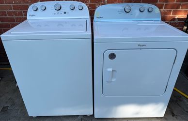 Whirlpool Washer with Removable Agitator and Dryer set