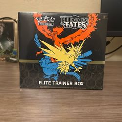 Pokémon TCG: Sun And Moon Hidden Fates ETB