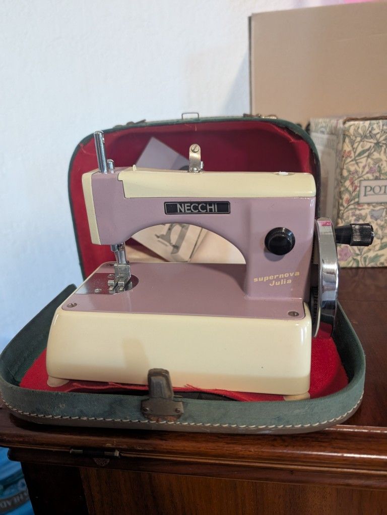 Necchi, KayanEe SewMaster Mini Sewing Machines 