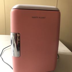 VANITY PLANET COSMETIC FRIDGE 