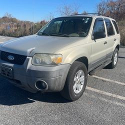 2005 Ford Escape