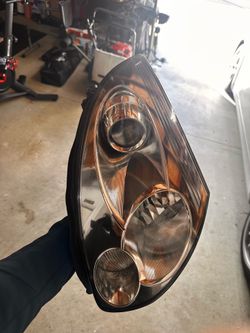 2003-07 Infiniti G35 OEM headlights with bulbs