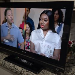 32" Sony Flat Tv (Not Smart)