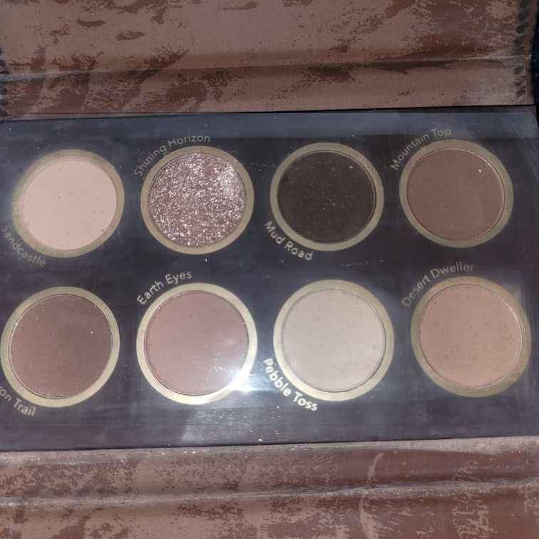 3 PALLETS
