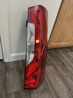 Passenger Right Side Tail Light Rear Lamp With Circuit and Bulbs Fit Freightliner Mercedes Sprinter 2019-onward