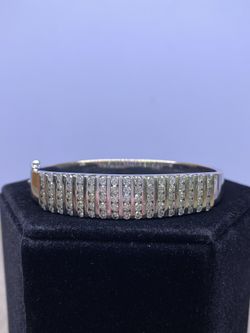 14K Dia Bangle 