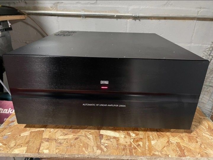 Acom Ham Radio Linear Ampliffer Model 2000A 1.5KW output