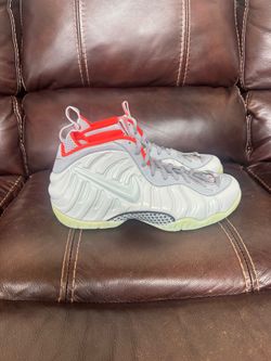 Nike foams pure platinum