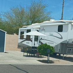 39 Ft Fifthwheel Trailer And 10x10 Shed