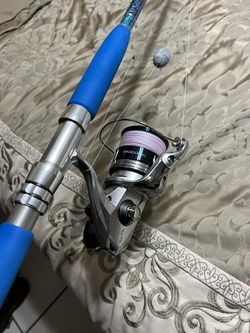 Saragosa Fishing Reel Combo for Sale in Miami, FL - OfferUp