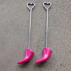 2 Pink Heart Boot Shapers