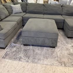 Large grey sectional couch with ottoman, Delivery available 🚚