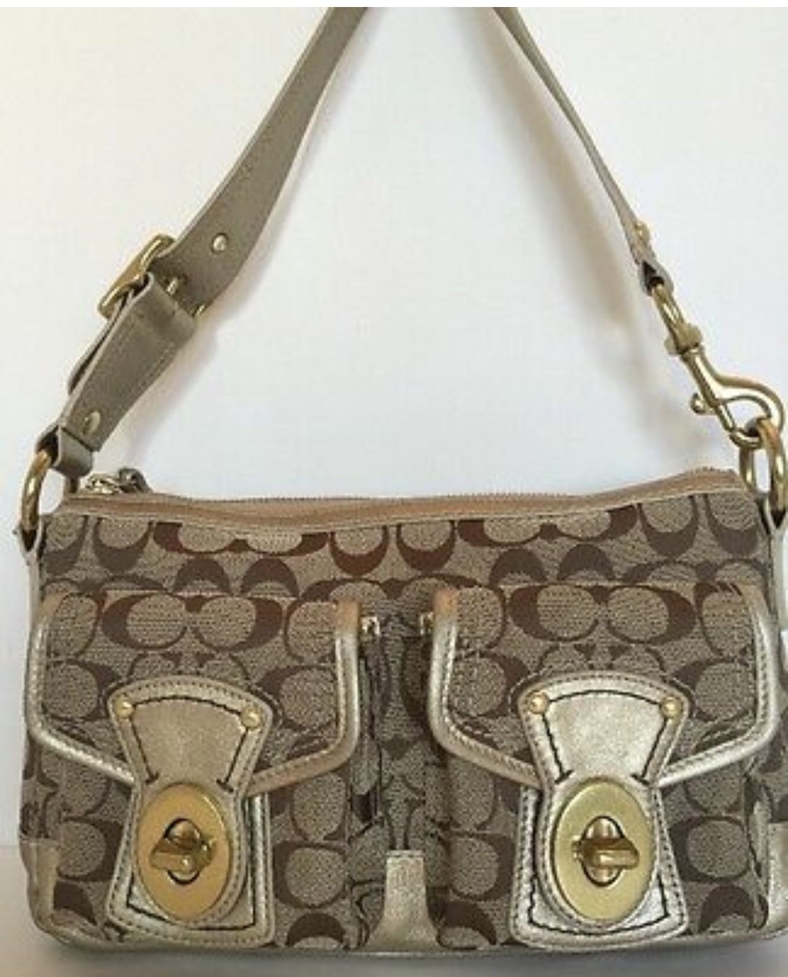 Vintage Coach Lagacy Signature Shoulder Bag for Sale in Vintage Coach Lagacy Signature Shoulder Bag for Sale in