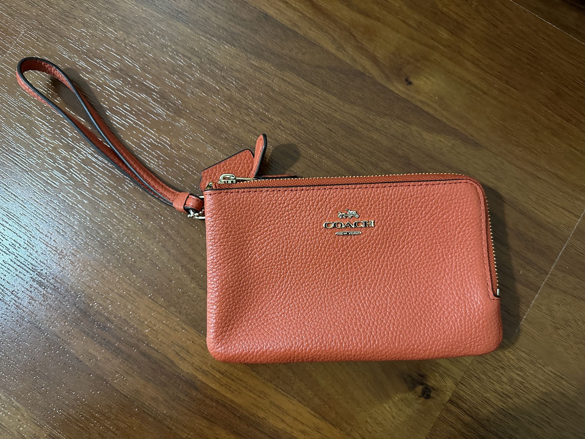 Coach Double Corner Zip Wristlet