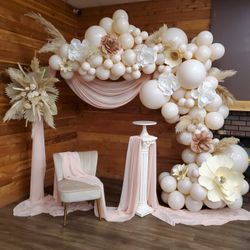 Can Decorate Any Of Your Event With Balloon Garlands etc