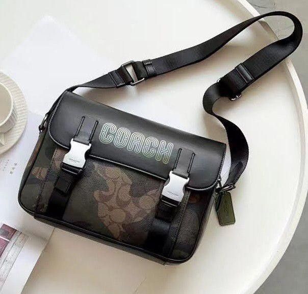 COACH CC018