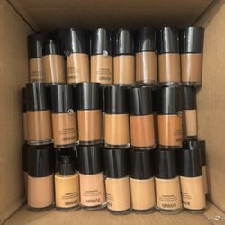 Armani Luminous Silk Foundation 