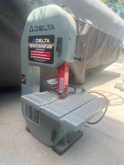 Delta 9” Benchtop Band Saw – Excellent Condition