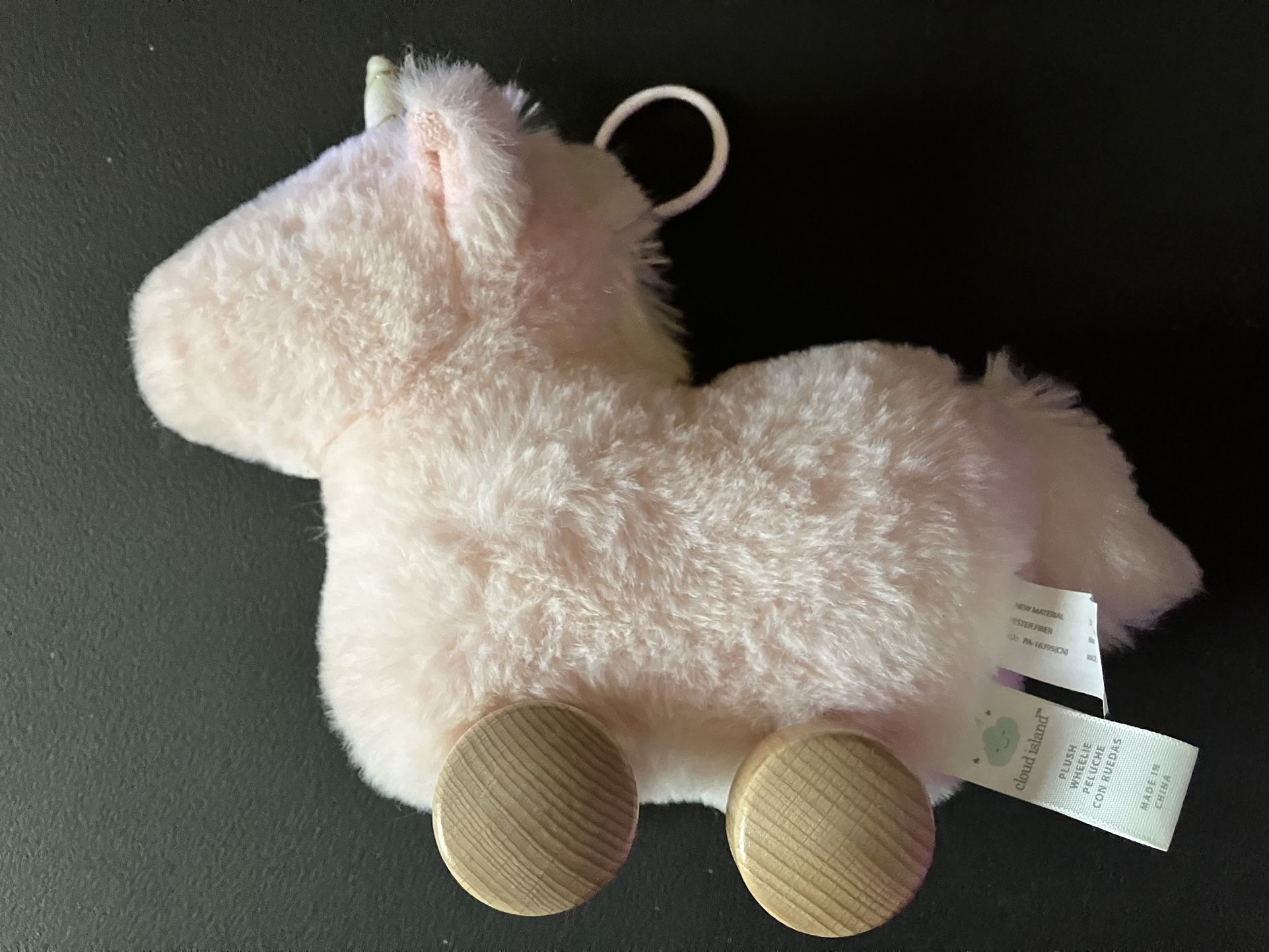 ASSORTED STUFFED ANIMALS