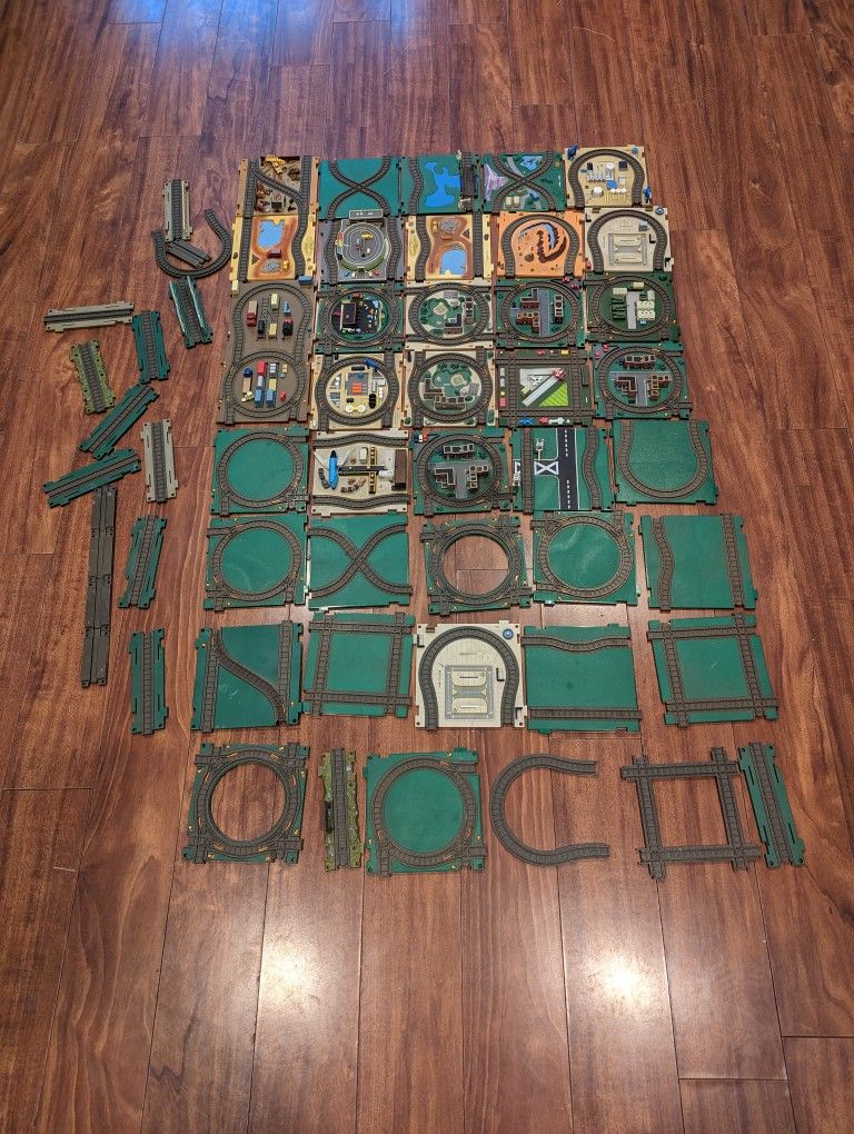 2004 Expandible Miniatura Train Track 