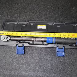 QUINN 3/8” Drive Click-Style Torque Wrench – Precision Torque Tool