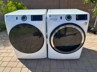 GE - Washer And Dryer (Electric)