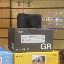 Ricoh GRiii HDF