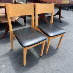 Set of 2 Mid Century Modern Hardwood Chairs Good Condition