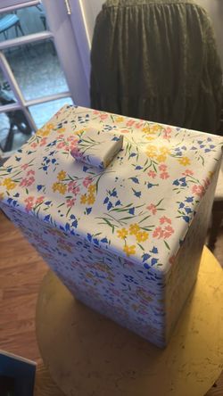 Vintage floral laundry basket