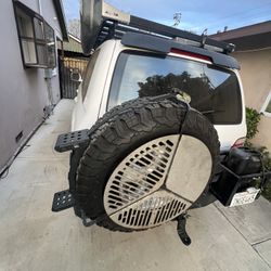 Front runner spare tire mount bbq grill with spare wheel step