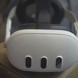 Meta Quest 3: 512GB $490 OR BEST OFFER