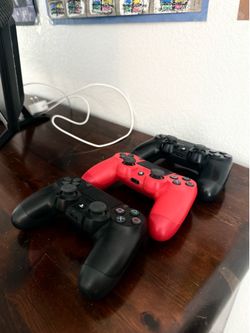 PS4 Controllers