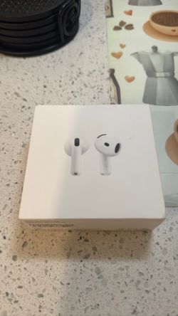 Apple AirPods 4 *sealed new*